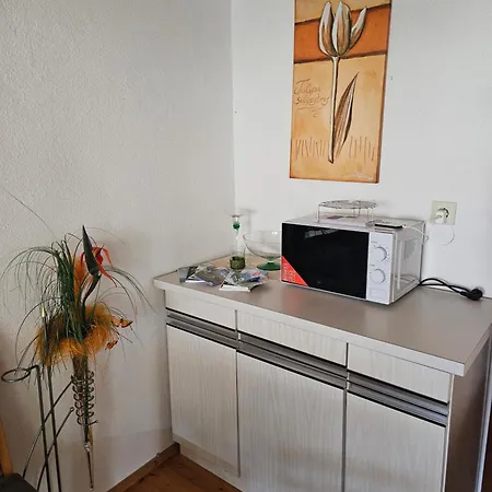 Henry's Sweet Apartment